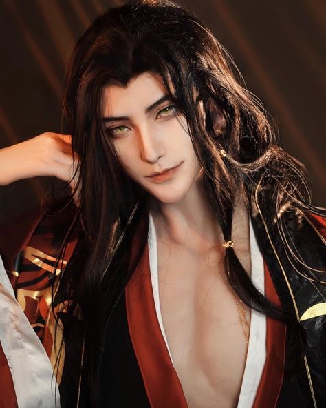 Dolls With Long Hair, Male Vampire, Asian Cosplay, Chinese Man, Male Cosplay, Anime Guys Shirtless, Male Doll, Anime Heaven, Amazing Cosplay