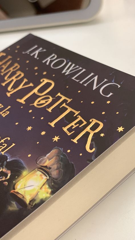 Harry Potter book 1 Books Aesthetic Harry Potter, Harry Potter Books Aesthetic, Harry Potter Instagram Story, Harry Potter Vibes, Birthday Cake Write Name, Academic Aesthetic, Harry Potter Book, Snap Streak Ideas Easy, Harry Potter Books