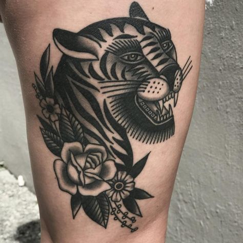 Tiger Tattoo Upper Arm, Moonlight Tattoo, Traditional Tattoo Dragon, Tattoo Upper Arm, Traditional Tiger Tattoo, Jaguar Tattoo, Tattoo Apprenticeship, Thigh Tattoos Women, Knee Tattoo