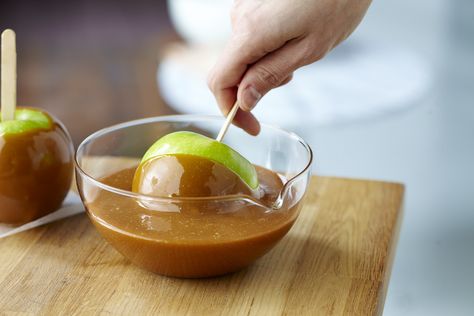 Caramel-dipped apples are loaded with whatever you choose. Fancy chocolate and nuts? Chopped cookies and marshmallows? No problem. You’re in charge. Caramel Candies, Bag Of Candy, Individually Wrapped Candy, Wrapped Candy, Caramel Bits, Quick Treats, Classic Candy, Caramel Candy, Chewy Candy