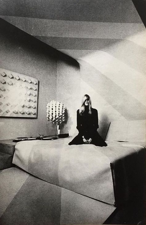 Betty Catroux in her bedroom, photo by Jeanloup Sieff , Vogue Paris November 1969 | _ju_lien_ Betty Catroux Style, Saint Laurent Aesthetic, Betty Catroux, Paris November, Jeanloup Sieff, Photography Student, French Photographers, Famous Artists, Vogue Paris