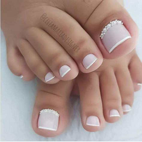 Bride Toe Nails, Bridal Toes Nails Brides, Wedding Toe Nails For Bride, Bride Toes Nails, Bridal Toe Nails, Black Nails Design, Halloween Toe Nails, Simple Toe Nails, Pink Tip Nails