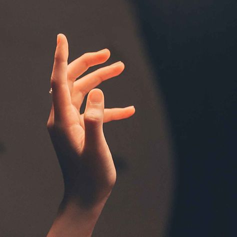 WHEN WE GIVE OUR FEAR TO GOD Hand Mudras, Hand Photography, Hand Drawing Reference, Hand Photo, Hand Reference, Human Reference, Hand Model, Body Reference, Anatomy Reference