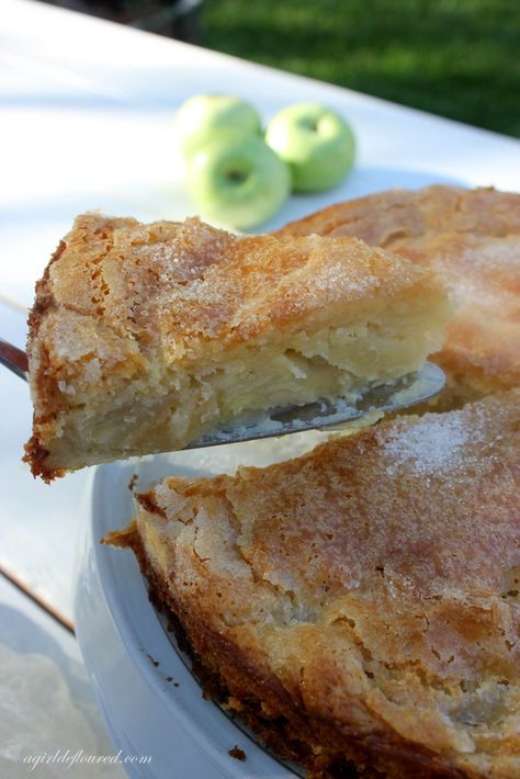 Inflamatory Foods, Gluten Free Apple Cake, French Apple Cake, Dessert Light, Gf Baking, Gf Desserts, Gluten Free Cake, Gluten Free Sweets, Gluten Free Foods