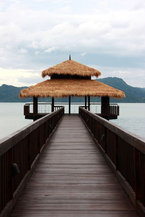 The Westin @ Pulau Langkawi. The beaches are clear and tranquil. Can't wait to go back. Langkawi Aesthetic, Pulau Langkawi, Kuantan Pahang Malaysia, Langkawi Malaysia, Travel Aesthetic, Patio Umbrella, Patio, Outdoor Decor, Travel