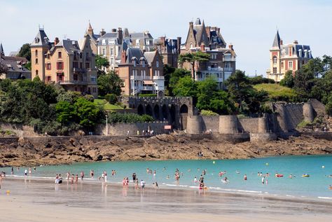 Dinard France, Travel News, Grand Hotel, Holiday Rental, Magical Places, Sandy Beaches, Dolores Park, Favorite Places, Villa