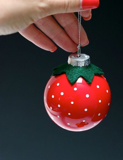 Fun & Fruity Christmas Bauble Ornaments | My Poppet Makes Ornimate Ideas, Retro Ornaments Diy, Christmas Ball Ideas, Strawberry Ornaments, Christmas Ball Diy, Diy Christmas Ornaments Rustic, Strawberry Christmas, Christmas Ball Ornaments Diy, Strawberry Crafts