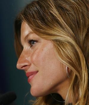 Greek Nose, Beautiful Women Quotes, Big Nose Beauty, Straight Nose, Pretty Nose, Gisele B, Gisele Bündchen, Gisele Bundchen, Big Noses