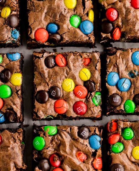 Mm Brownies, M M Brownies Recipe, M&m Dessert Recipes, M And M Brownies, M&m Recipes, Desserts With M&ms, Mnm Brownies, M And M, Smarties Brownies