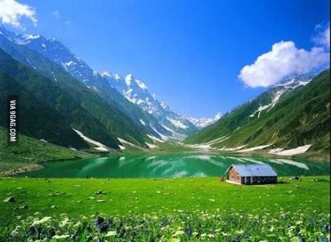 Pakistan - what the media won't show you Kaghan Valley, Pakistan Culture, Pakistan Travel, Alam Yang Indah, Places Around The World, Breathtaking Views, Beautiful World, Beautiful Landscapes, Wonders Of The World