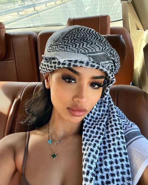 Makeup-Artist.💄 on Instagram: "habibi come to dubai…" Habibi Come To Dubai, Insta Feed Goals, Dubai Outfit, Dubai Women, Dubai Outfits, Feed Goals, Dubai Style, Arab Women, Turkish Beauty