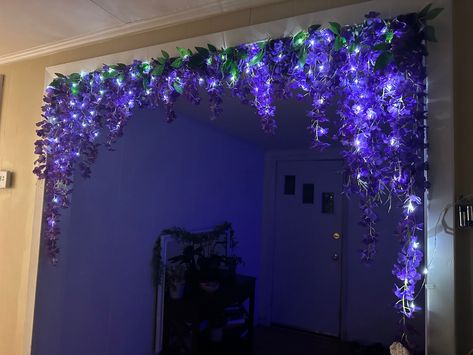 Wisteria archway with fairy light Wisteria Fairy Lights, Mystic Room Decor, Wisteria Room Decor Diy, Diy Mystical Decor, Mystical Room Aesthetic, Fairy Office Decor, Dark Fairy Decor, Purple Fairy Room, Wisteria Tree Room Decor