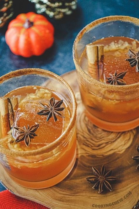 Pumpkin spice old fashioned is a delicious fall variation on the traditional tried and true old fashioned cocktail. Pumpkin Spice Old Fashioned Cocktail, Pumpkin Old Fashioned, Pumpkin Spice Old Fashioned, Pumpkin Old Fashioned Cocktail, Flavored Old Fashioned Cocktail, Pumpkin Spice Cocktail, Ice Cube Maker, Old Fashioned Cocktail, Pumpkin Spice Syrup