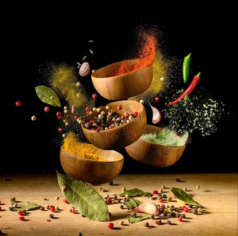 Photo spices and seasonings powder splas... | Premium Photo #Freepik #photo #spices-powder #pepper-powder #seasoning #curry-powder Ina Garten, Papan Menu, Art Explosion, Spices Photography, Cassia Cinnamon, Spice Bowls, Food Art Photography, Hanging Frames, Tasting Table