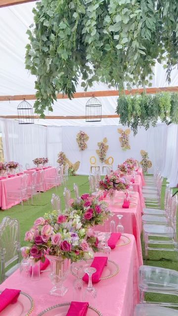 Classy Event Decor, Outdoor Party Ideas For Adults Backyards, Backyard Brunch Party, Bride Reception Dress, Ball Inspiration, Brunch Party Decorations, Sneaker Ball, Woman Empowerment, Wedding Backdrop Decorations