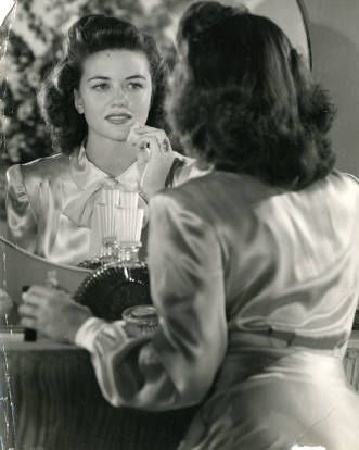 Dorothy Maloney Klasik Hollywood, Shirley Temple Black, Child Star, Old Hollywood Stars, Eternal Beauty, Actrices Hollywood, Child Actresses, February 10, Shirley Temple