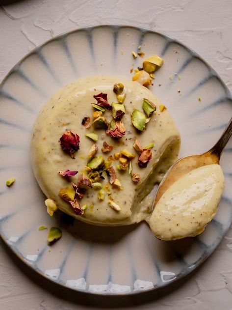 Pistachio Panna Cotta - Fanciful Eats Pistachio Panna Cotta, Fall Panna Cotta, Christmas Panna Cotta, Pistachio Custard, Pistachio Sauce, Coconut Panna Cotta, Impressive Dessert, Pistachio Dessert, Pistachio Butter