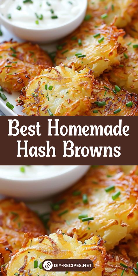 These homemade hash browns are crispy, delicious, and super easy to make. Pair them with eggs and bacon for a classic breakfast! Homemade Hash Browns, Chef Breakfast, Homemade Hashbrowns, Crispy Hashbrowns, Eggs And Bacon, Breakfast Hashbrowns, Hashbrown Recipes, Duck Recipes, Hash Browns