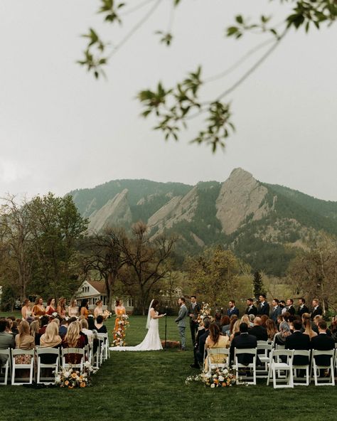 The Best Colorado Micro Wedding Locations Micro Wedding Ideas Colorado, Simple Colorado Wedding, Colorado Outdoor Wedding Venues, Elopement Venue Ideas, Micro Colorado Wedding, Intimate Wedding Colorado, Affordable Colorado Wedding Venues, Fall Wedding In Colorado, March Mountain Wedding