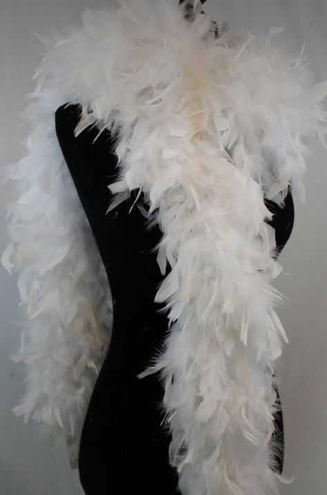 Great Gatsby Outfit, Bachelorette Goodies, White Feather Boa, Hslot Outfit Ideas, Feather Scarf, Book Costumes, 1920s Party, Rodeo Birthday, Taylor Swift Tour Outfits