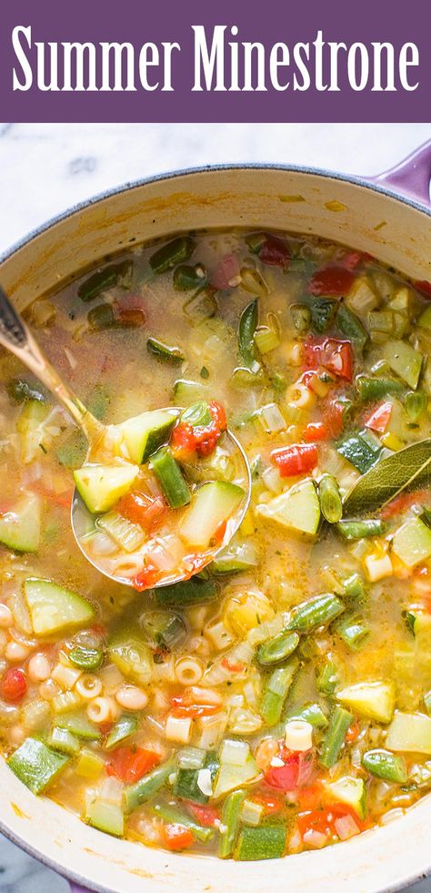 Minestrone soup featuring fresh summer garden vegetables! With zucchini, tomatoes, green beans, celery, bell pepper, chicken stock,… Summer Garden Vegetables, Bell Pepper Chicken, Summer Minestrone, Minestrone Soup Recipe, Summer Soup, Garden Vegetables, Pepper Chicken, Minestrone Soup, Soup And Stew