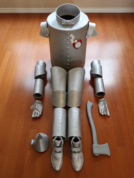 Tinman costume Diy Tin Man, Tinman Costume, Diy Tin Man Costume, Wizard Of Oz Costumes Diy, Tin Man Costume, The Wizard Of Oz Costumes, Diy Costumes Men, Tin Man Costumes, Wizard Of Oz Play