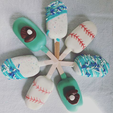 Baseball Cakesicles, Cake Cycles, Baseball Cake, Baseball Party, Foot Ball, Baseball Theme, Cake Pop, Cakepops, Theme Ideas