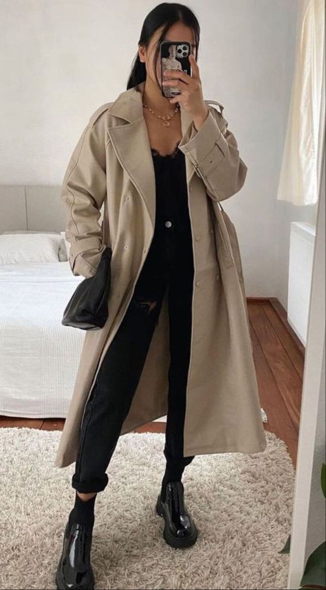 Beige Coat Outfit, Beige Trench Coat Outfit, Trent Coat, Trenchcoat Style, Winter Mode Outfits, Beige Trench Coat, Trench Coat Outfit, Winter Fashion Outfits Casual, Winter Stil