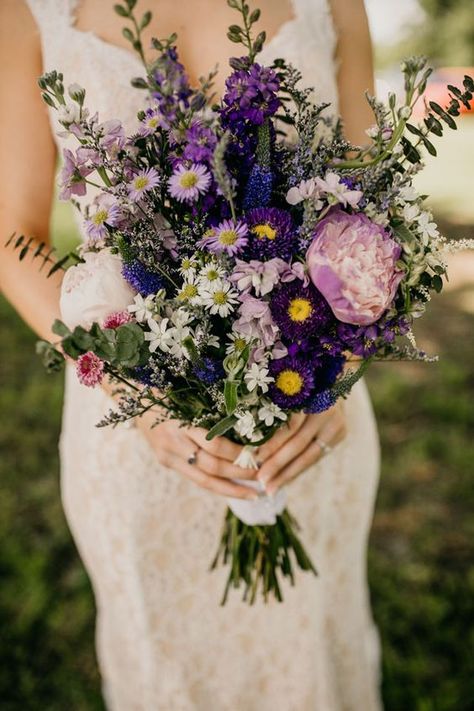 Daisy And Purple Wedding Bouquet, Purple Wildflower Wedding Bouquet, Lavender Wildflower Wedding, Lavender Wildflower Bouquet, Lilac Wildflower Bouquet, Lavender And Daisy Bouquet, Purple Wildflower Bouquet, Country Wedding Bouquet, Wedding Bouquets Purple