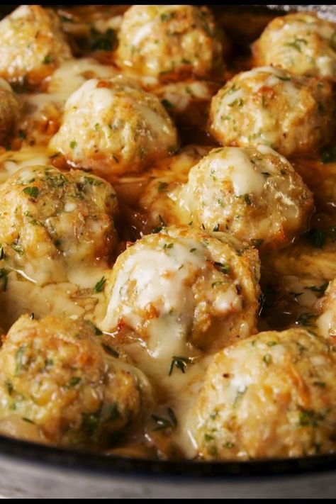 The Most Creative and Easy Ground Chicken Recipes French Onion Chicken Meatballs, Chicken Meatball Recipes, French Onion Chicken, Ground Chicken Recipes, Onion Chicken, India Food, Chicken Meatballs, Ground Chicken, Idee Pasto Sano