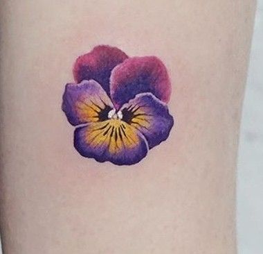 Purple Pansies Tattoo, Realistic Violet Flower Tattoo, Blue Pansy Tattoo, Small Pansy Tattoo, Viola Tattoo Flower, Purple Pansy Tattoo, Pansy Tattoo Black And White, Viola Flower Tattoo, Viola Tattoo