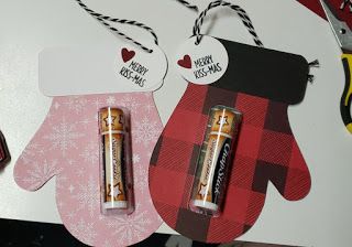 Lip Balm Christmas Gift Ideas, Lip Balm Cards Chapstick Holder, Stampin Up Lip Balm Holder, Lipstick Gift Wrapping Ideas, Chapstick Money Holder, Lip Balm Gift Ideas, Chapstick Gift, Lip Balm Packaging, Christmas Hostess