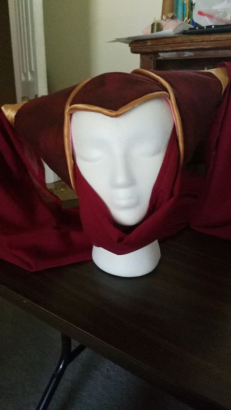 Medieval Double-horned Henin Medieval Horned Headdress, Medieval Head Coverings, Medieval Princess Hat, Double Horned Hennin, Medieval Hats Women, Medieval Woman Aesthetic, Medieval Headband, Medieval Headdress, Horned Headdress