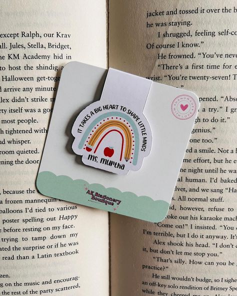 For all the parents out there looking for end of school year gifts for your child(rens) teachers. These personalized magnetic bookmarks are the cutest gift ever. These are a beautiful keepsake for your childs educator as they venture off to the next grade ☺️. Order Now so they can arrive on time! Link Below ⬇️ https://akstationeryboutique.etsy.com/listing/1712311980 #parents #teachersgifts #endofyeargifts #keepsake #bookmarks #magneticbookmarks #addtocart #explorepage #etsyshop #etsysfi... Teacher End Of Year, Cute Bookmark, Cute Bookmarks, End Of School Year, Magnetic Bookmarks, End Of School, Bookish Gifts, Mail Letters, End Of Year