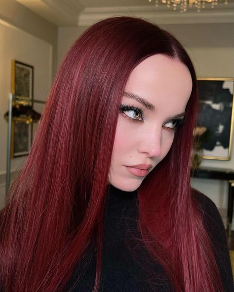 Pelo Color Borgoña, Strawberry Red Hair, Cameron Hair, Pelo Color Vino, Wine Hair, Red Hair Inspo, Cherry Hair, Latest Hair Color, Pretty Halloween