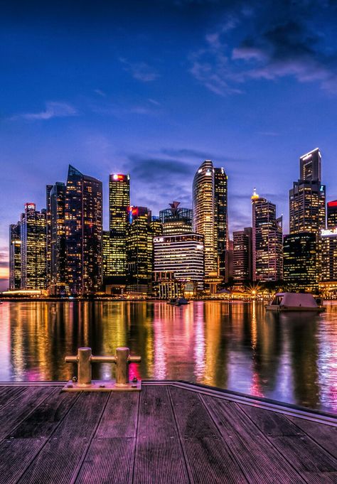 Singapore Background, Singapore Passport, Japan Passport, Colorful Bench, Building Reflection, Travel To Singapore, Night Building, 5th Avenue New York, Earth House