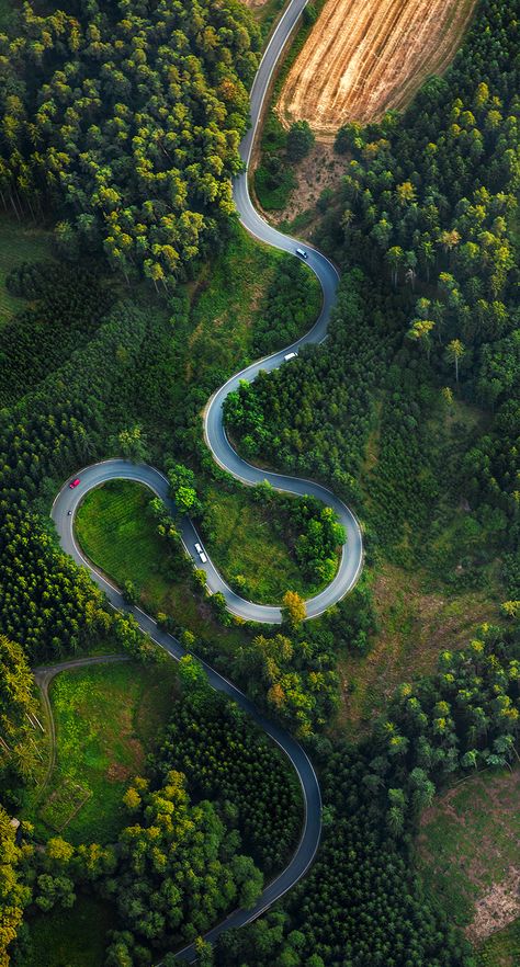 Africa Nature, Aerial Photos, Beautiful Roads, Most Beautiful Wallpaper, Image Nature, Wild Forest, Winding Road, Drone Photos, Aerial Photo