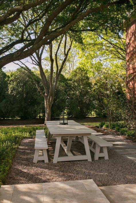 08-Timberwood Outdoor Dining Table Rustic Outdoor Dining, Backyard Dining Table, Yard Gazebo, Outdoor Dinner Table, Boxwood Hedges, Backyard Dining, California Backyard, Limestone Paving, Brick Fire Pit