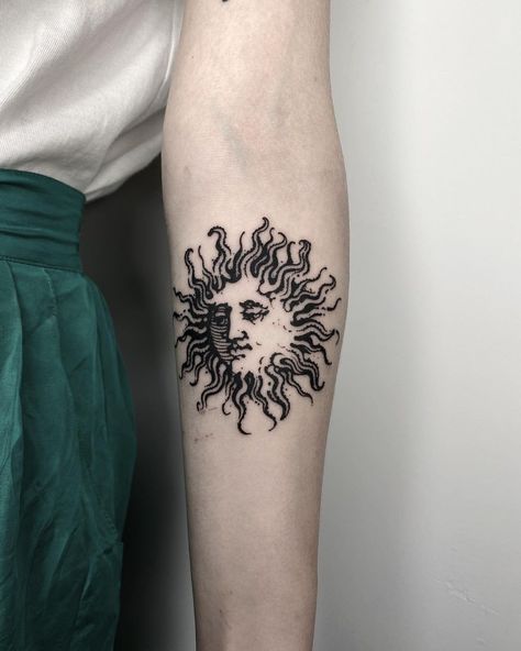 Art Inspired Tattoos, Woodcut Tattoo, Medieval Tattoo, Father Tattoos, Engraving Tattoo, Sun Tattoos, Traditional Tattoo Art, Tattoo Portfolio, Jewelry Tattoo