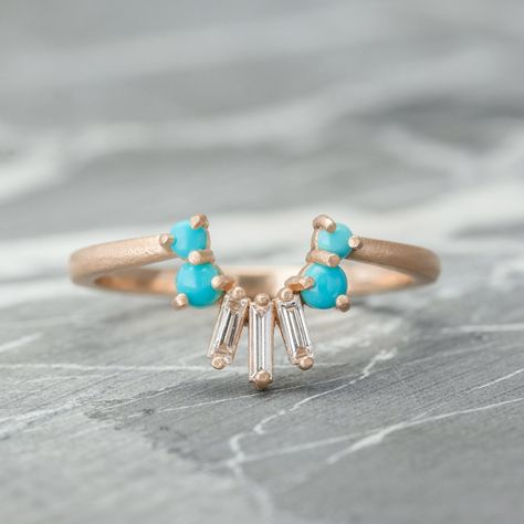 Simple ring design