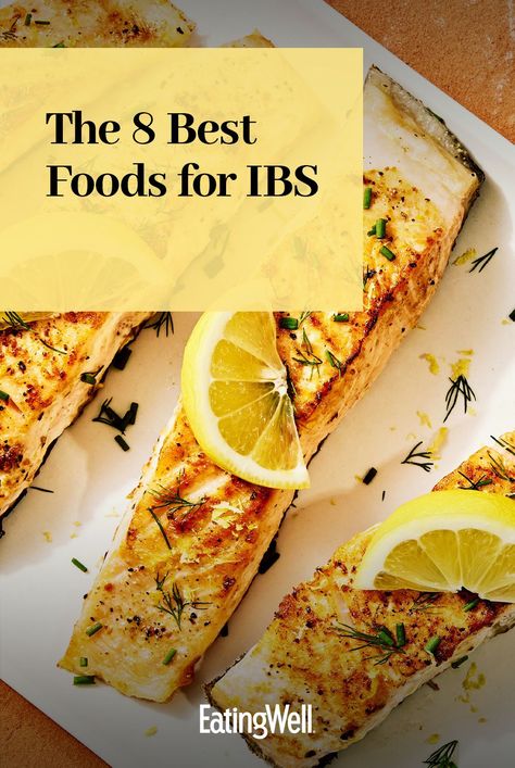 Many people in the US experience digestive issues like irritable bowel syndrome (IBS). Here are the best low-FODMAP foods to relieve your symptoms. #healthyeating #healthyfoods #healthylifestyle #healthyrecipes High Fodmap Foods To Avoid, Ibs Recipes Easy, Ibs Meal Ideas, Ibs Recipes Dinner, Good Foods For Ibs, Foods For Ibs, Ibs Meals, Ibs Friendly Recipes, Ibs Diet Recipes