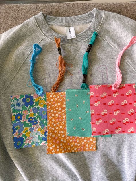 Hand Embroidered Sweatshirt Flowers, Embroider A Sweatshirt Diy, Fabric Letters On Shirt, Hand Embroidery Applique, Reverse Embroidery Sweatshirt, Diy Sweatshirt Embroidery Ideas, Cross Stitch Sweatshirt, Patchwork Crewneck Diy, Embroidery On Sweatshirts Diy