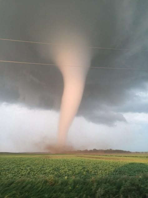 Real Tornado Pictures, Aesthetic Tornado, Weather Phenomenon, Tornado Season, Tornado Pictures, Tornado Alley, Weather Storm, Storm Chasing, Storm Photography