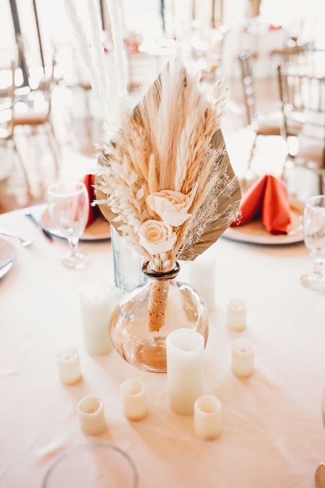 Pampas Grass Table Centerpieces, Dried Palm Leaf Centerpiece, Dried Palm Leaves Decor Wedding, Dried Palm Leaves Centerpiece, Palm Wedding Centerpieces, Dried Palm Leaves Wedding, Dried Palm Leaves Decor, Palm Leaf Centerpiece, Bridesmaids Bouqet