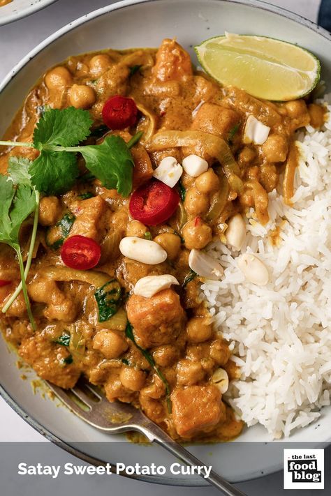 Make this tasty vegan Satay Sweet Potato Curry for an easy family dinner. A delicious twist on the classic Southeast Asian satay dish. Vegetarian Satay, Vegan Satay, Veggie Rolls, Satay Recipe, Curry Recipes Vegetarian, Easy Family Dinner, Satay Sauce, Sweet Potato Curry, Vegetarian Curry