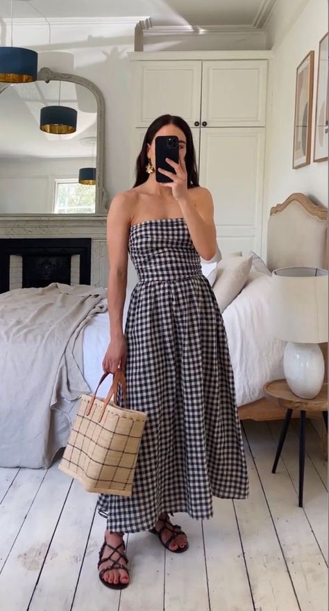 Couture Mode, American Beauty, Gingham Dress, Mode Inspiration, Looks Vintage, Spring Summer Outfits, Outfits Casuales, Look Fashion, Pretty Dresses