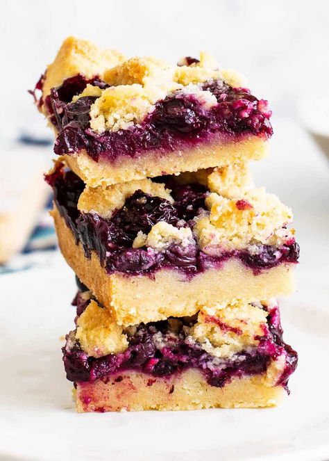 Blueberry Crumb Bars Blueberry Lemon Oat Bars, Blueberry Lemon Bars, Lemon Blueberry Bars, Blueberry Crumb Bars, Bar Treats, Blueberry Bars, Crumb Bars, Sweet Cooking, Crumble Bars