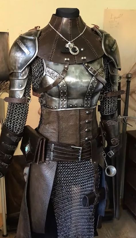 Dnd Chainmail Armor Art, Medium Armor Dnd, Armor Outfit Male, Courtier Aesthetic, Stained Glass Armor, Dnd Light Armor, Chain Mail Armor Dnd, Knight Ren Faire, Ren Faire Armor