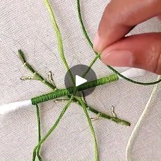 Embroidered Stitches, Embroidery Video, Boro Stitching, Embroidery 3d, Embroidery Lessons, Embroidery Quilting, Basic Embroidery Stitches, Needle Tatting, Embroidery Stitches Tutorial