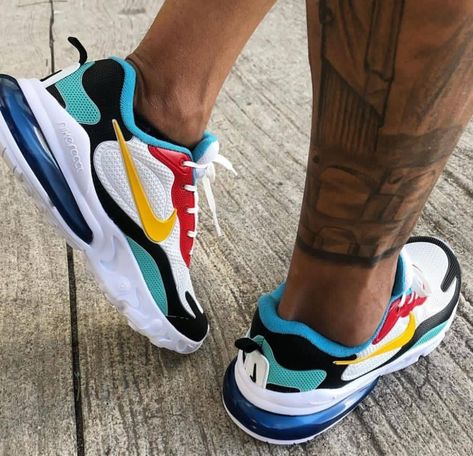 P A N T H E R S H O E S en Instagram: “NIKE 270 REACT🔥 38 A 43” Bauhaus Women, Nike 270, Nike Air Max 270 React, Air Max 270 React, Cheap Nike Air Max, 270 React, Women Nike, Cheap Nikes, Nike Air Max 270